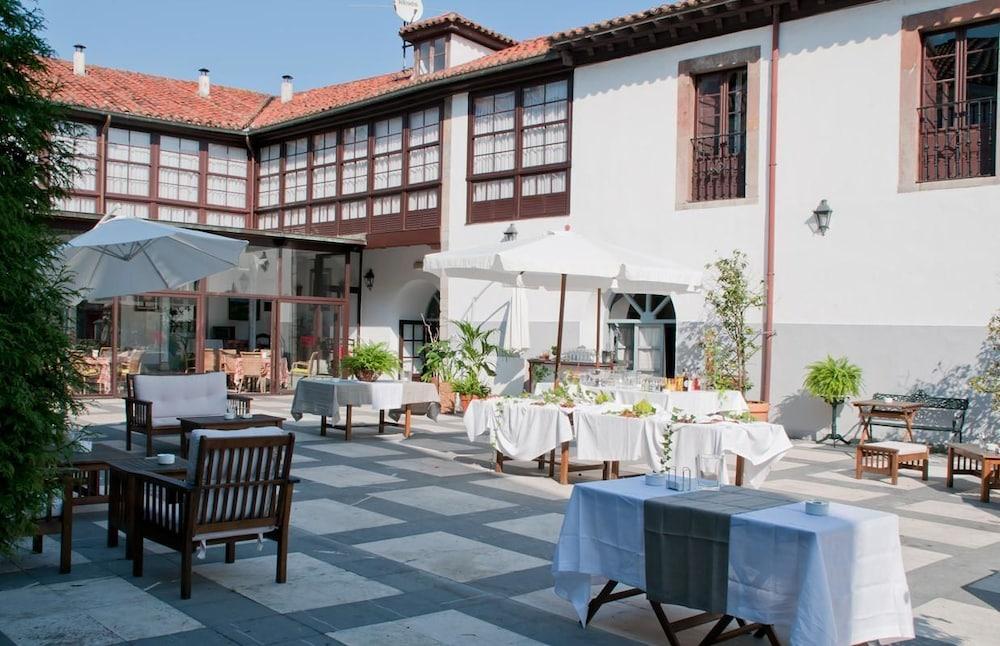 Pax Casona Del Busto