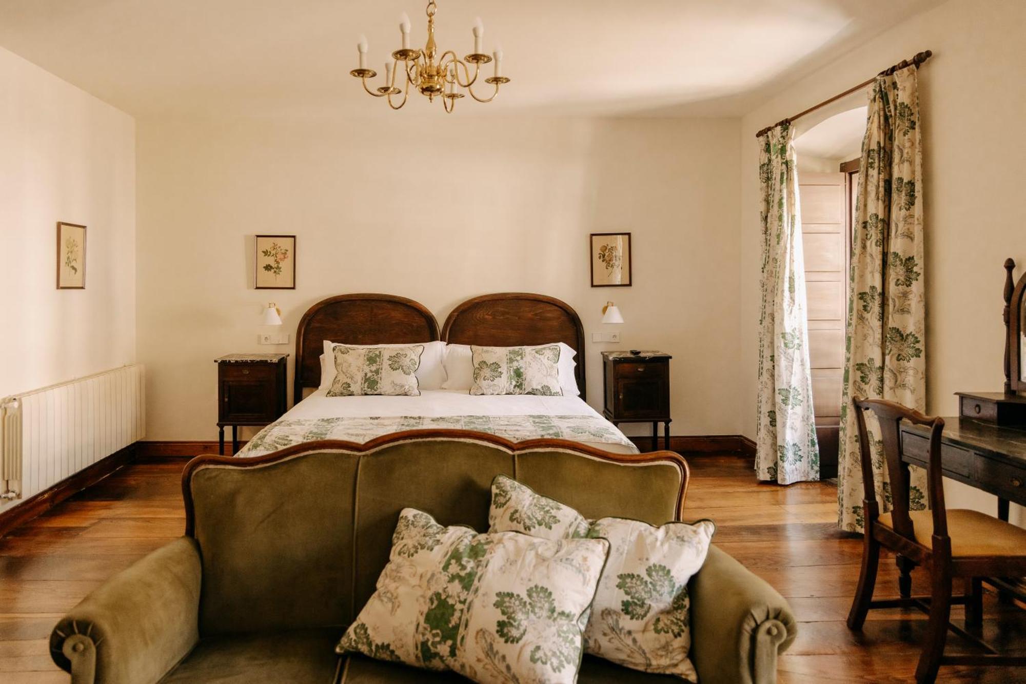 Pax Casona Del Busto Pravia