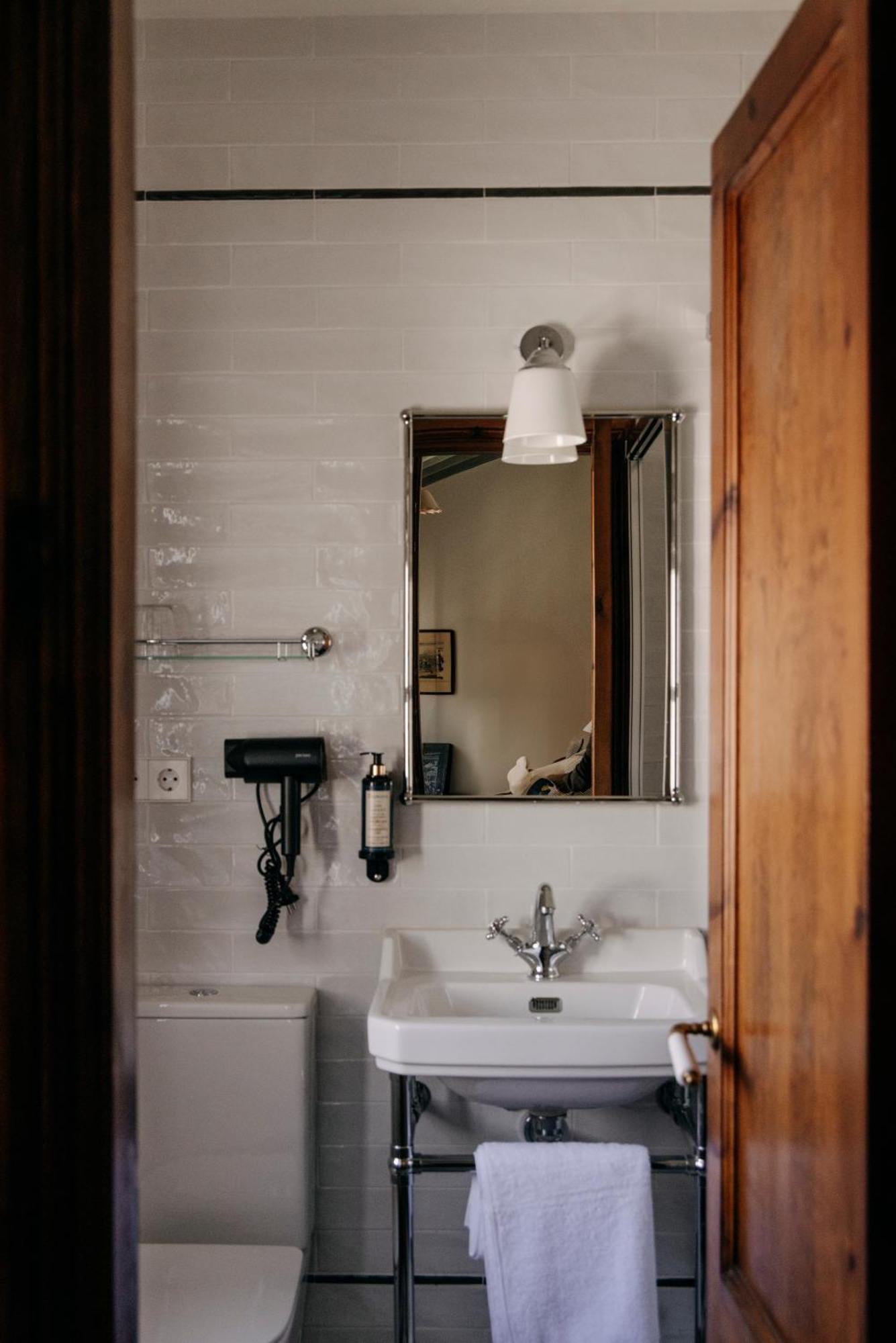 Pax Casona Del Busto Hotel